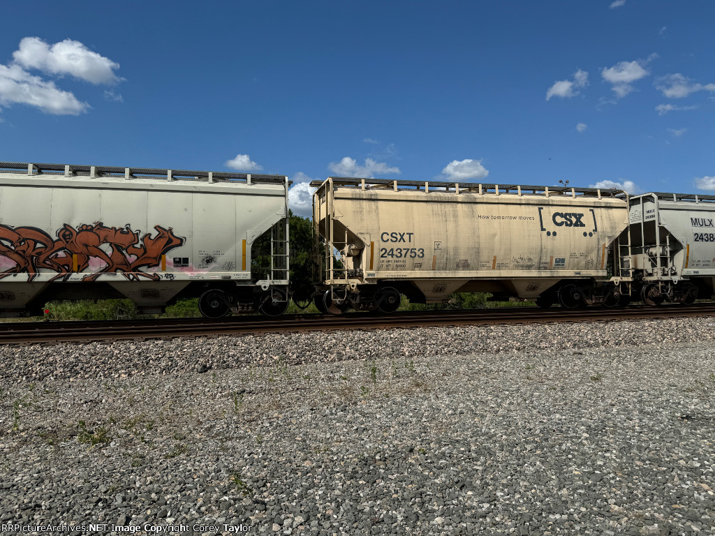 CSXT 243753